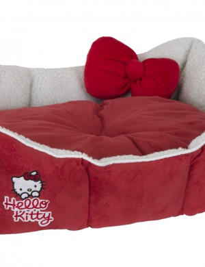 Кровать Hello Kitty в форме короны